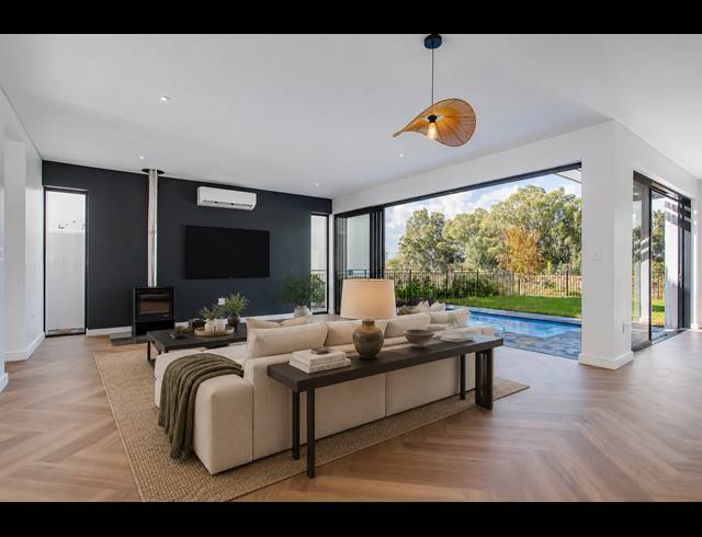 4 BEDROOM HOUSE FOR SALE IN PAARL VALLEIJ LIFESTYLE ESTATE